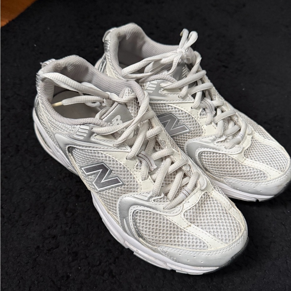 New Balance 530 Women's White and Silver  Sneakers